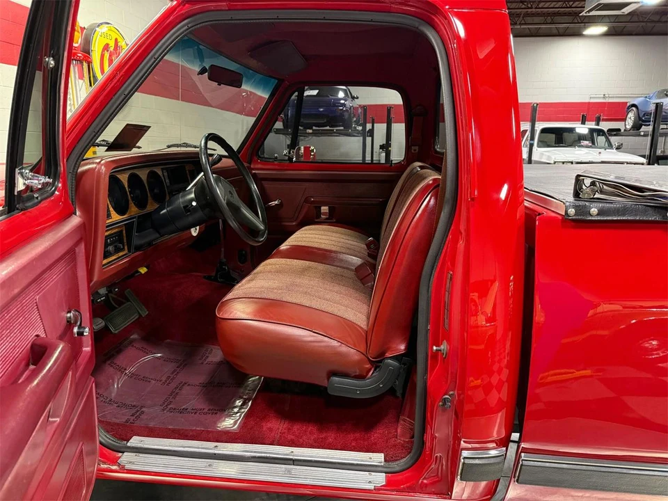 1987 Dodge Ram 1st Gen - Image 19 of 31