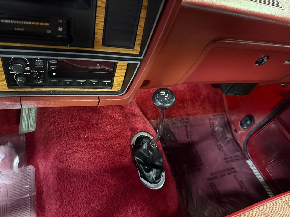 1987 Dodge Ram 1st Gen - Image 23 of 31