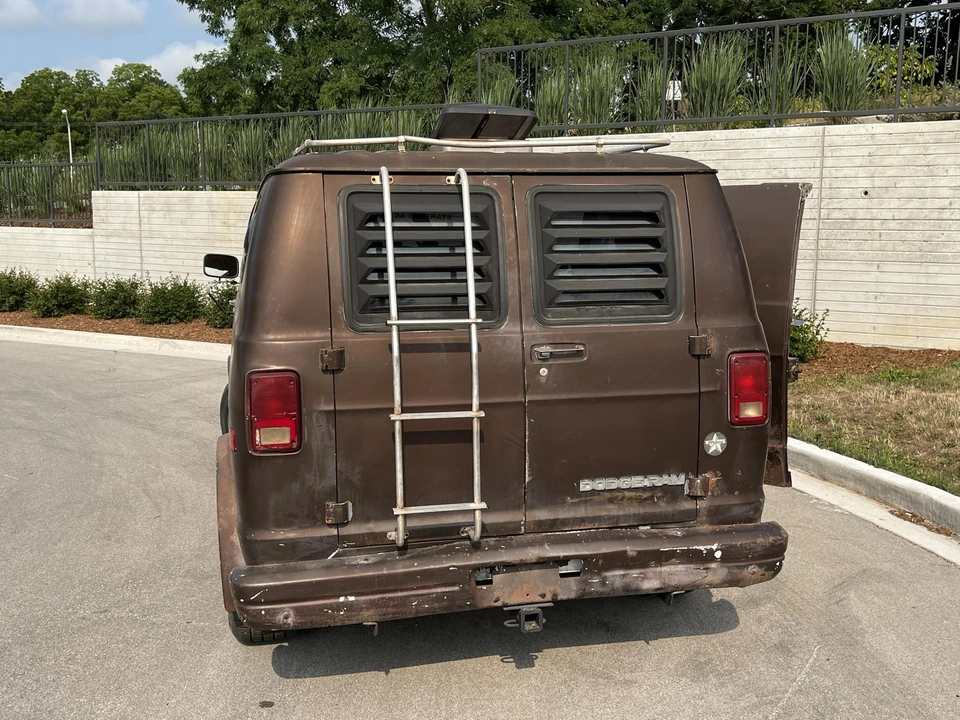 1987 Dodge Ram Van - Image 11 of 31