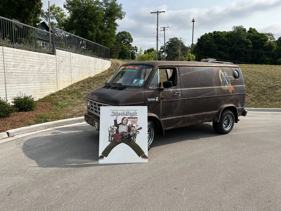 1987 Dodge Ram Van - Image 25 of 31