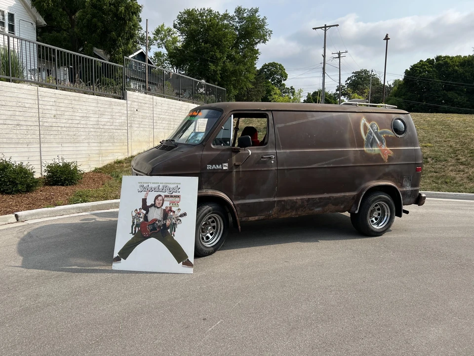 1987 Dodge Ram Van - Image 26 of 31