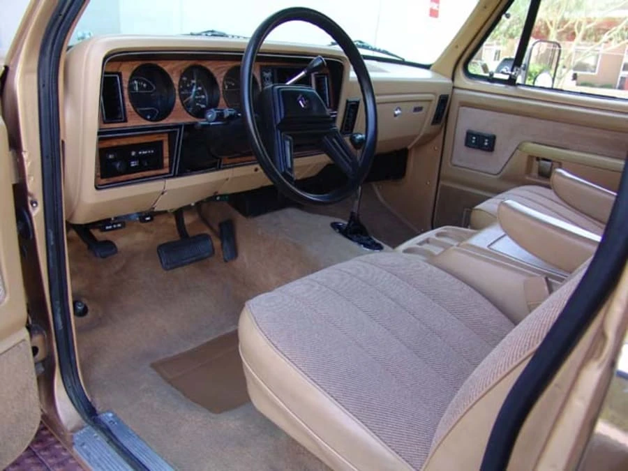 1987 Dodge Ramcharger - Image 3 of 10
