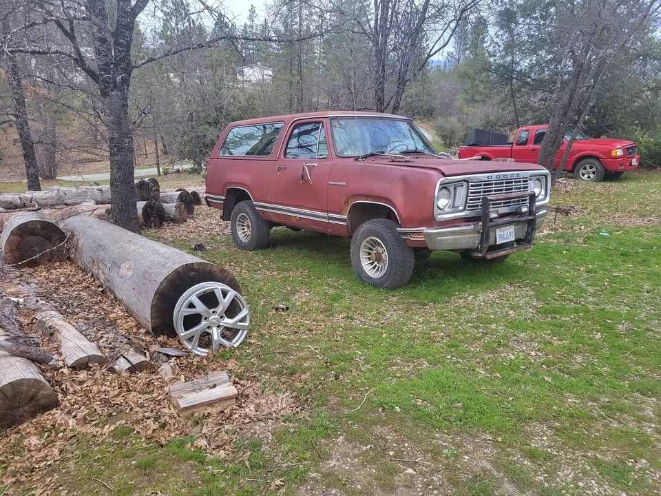 1987 Dodge Ramcharger - Image 2 of 10