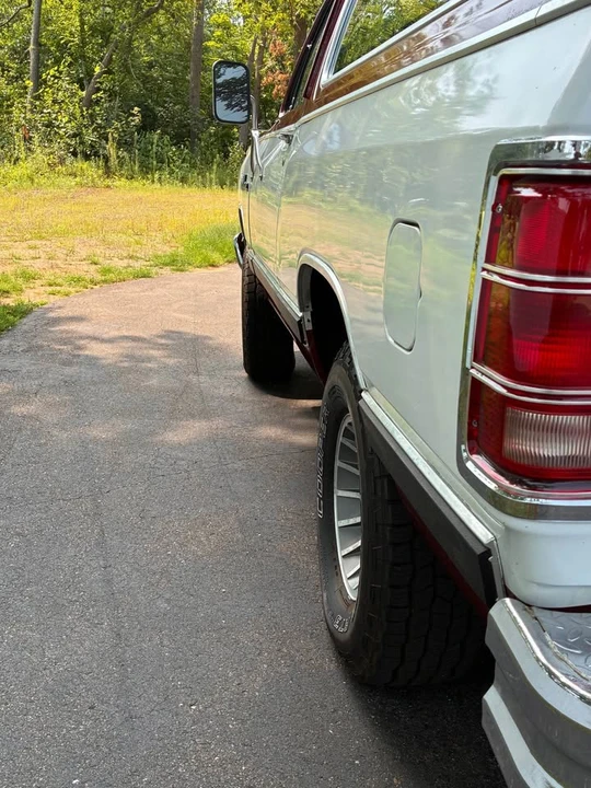 1987 Dodge Ramcharger - Image 14 of 19