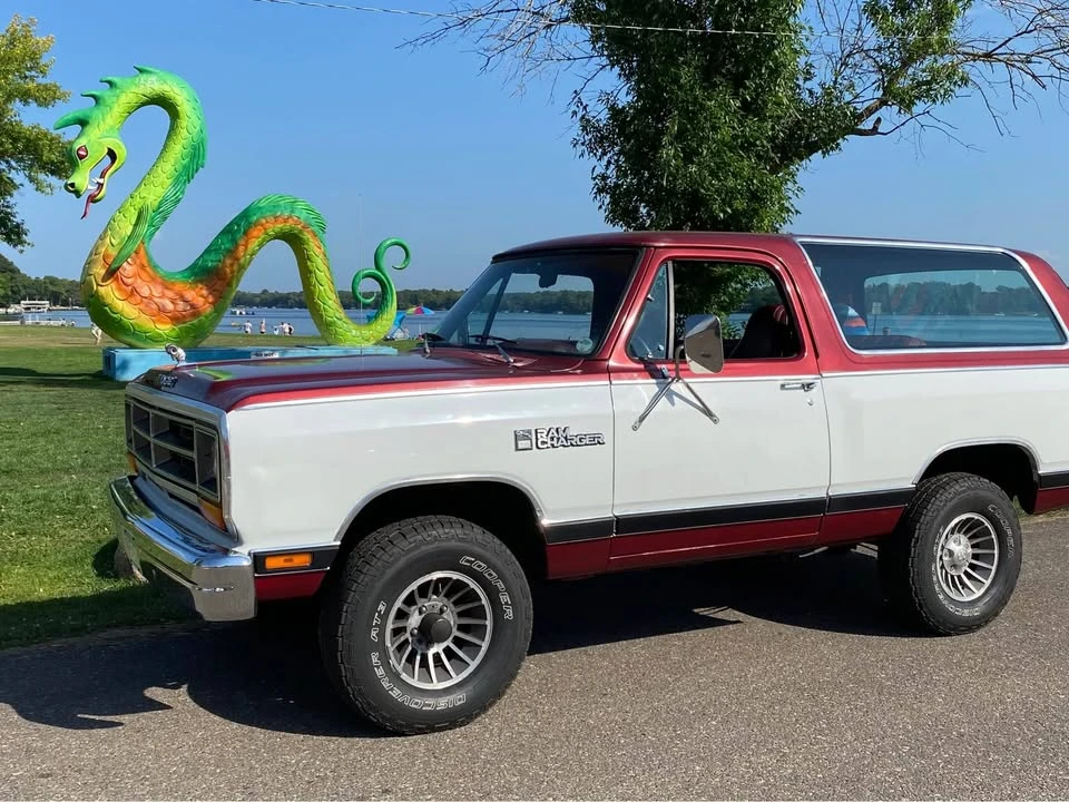 1987 Dodge Ramcharger - Image 16 of 19