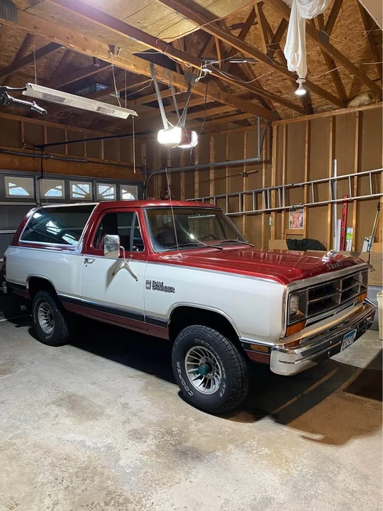 1987 Dodge Ramcharger - Image 17 of 19