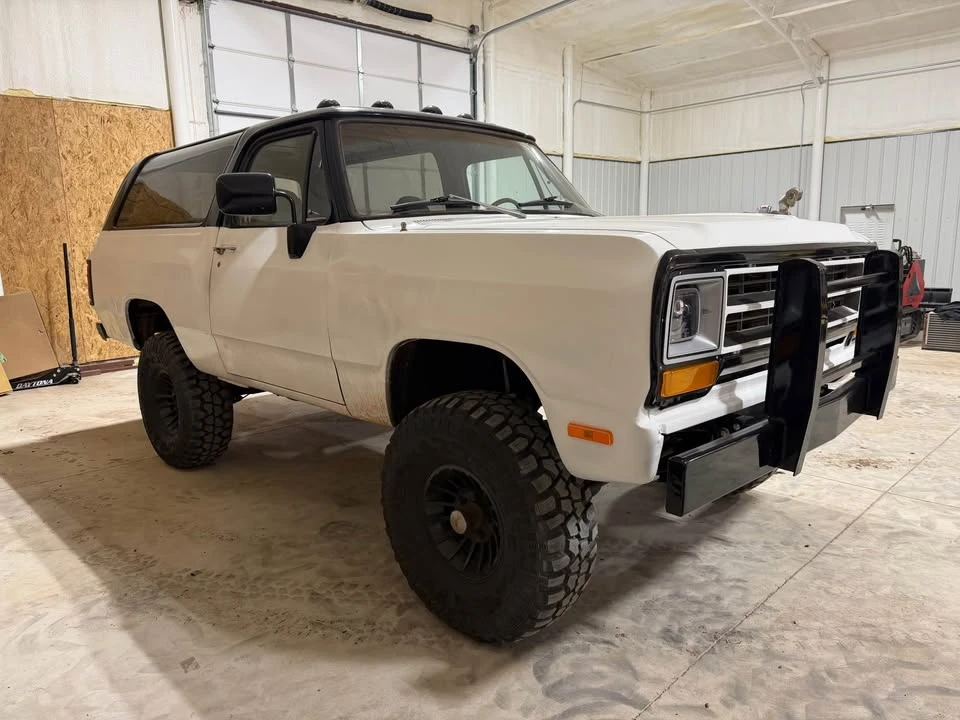 1987 Dodge Ramcharger - Image 2 of 14