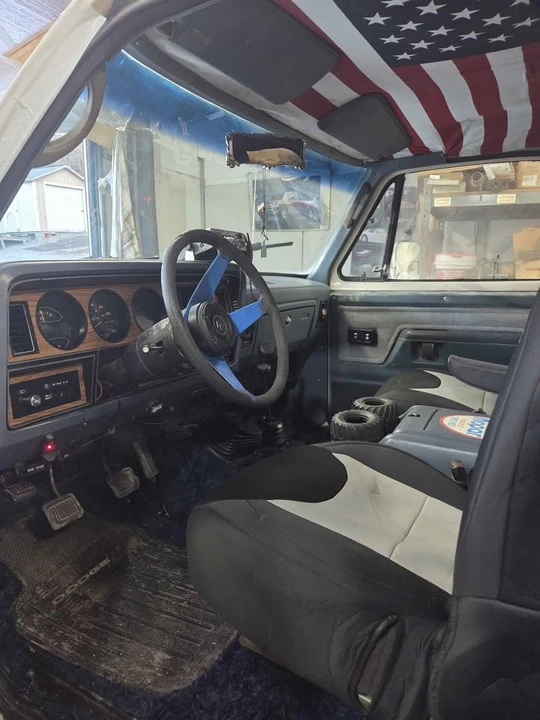 1987 Dodge Ramcharger - Image 7 of 21