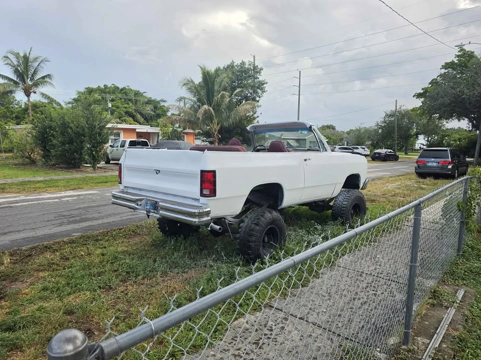 1987 Dodge Ramcharger - Image 4 of 5