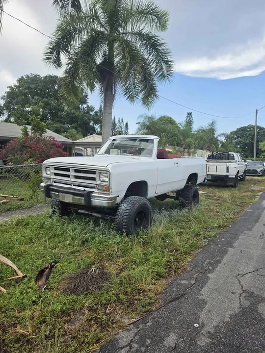 1987 Dodge Ramcharger - Image 5 of 5