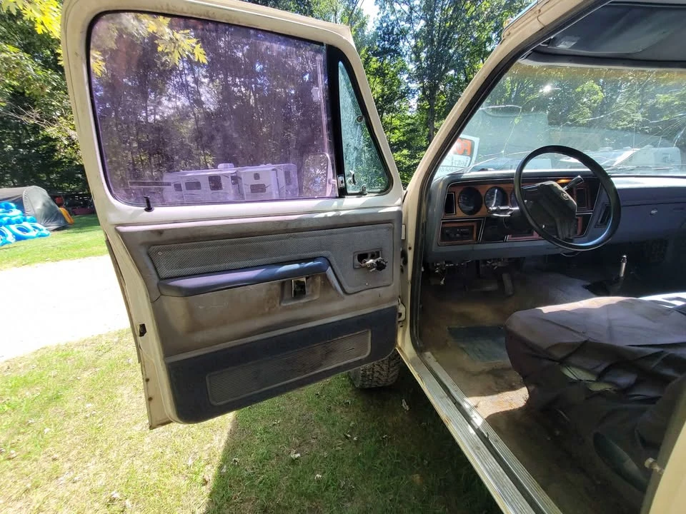 1987 Dodge Ramcharger - Image 4 of 14