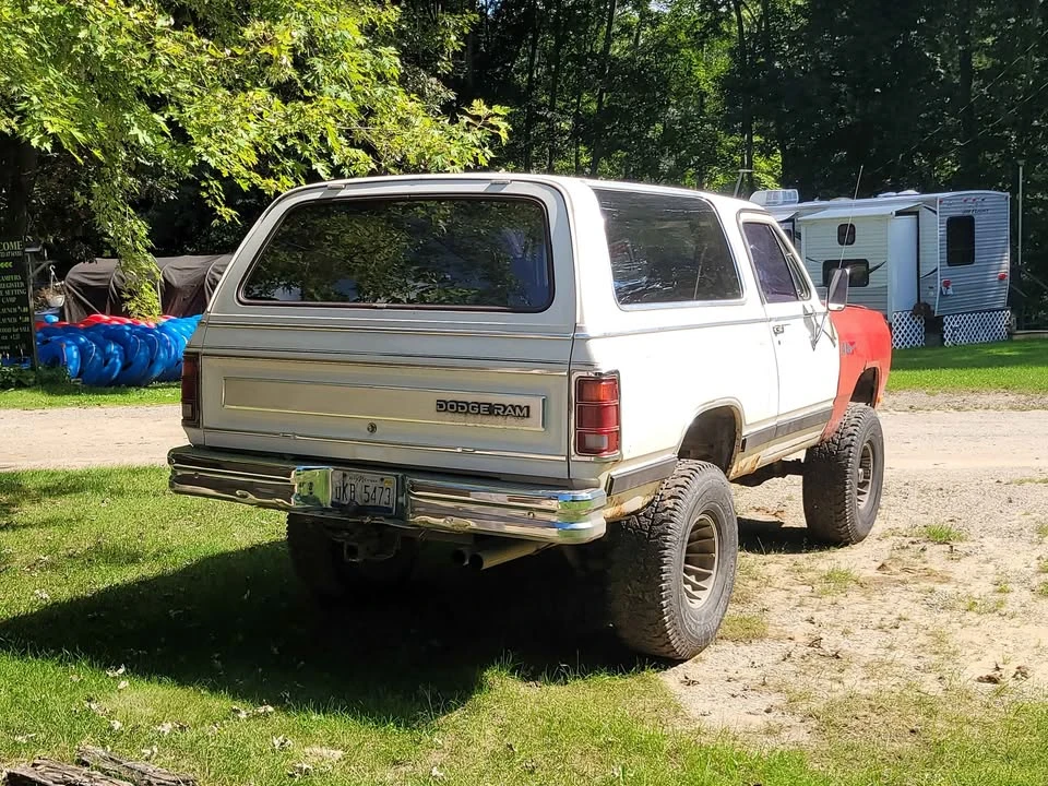 1987 Dodge Ramcharger - Image 9 of 14