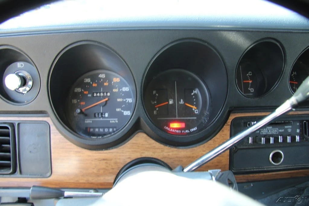 1987 Dodge Ram Van - Image 15 of 21