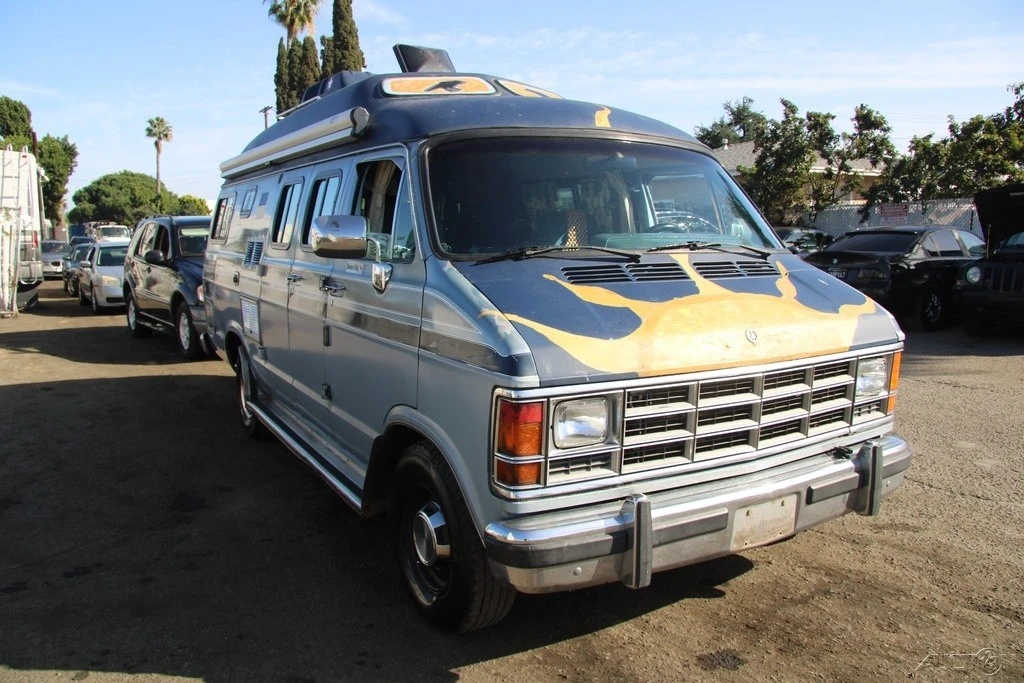 1987 Dodge Ram Van - Image 9 of 21