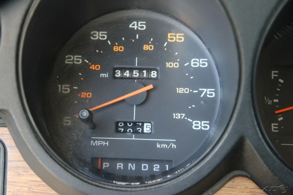 1987 Dodge Ram Van - Image 16 of 21