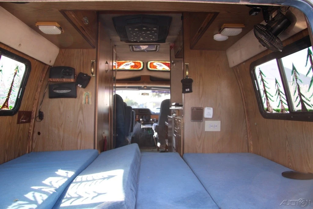 1987 Dodge Ram Van - Image 20 of 21