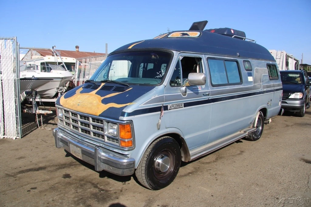 1987 Dodge Ram Van - Image 2 of 21