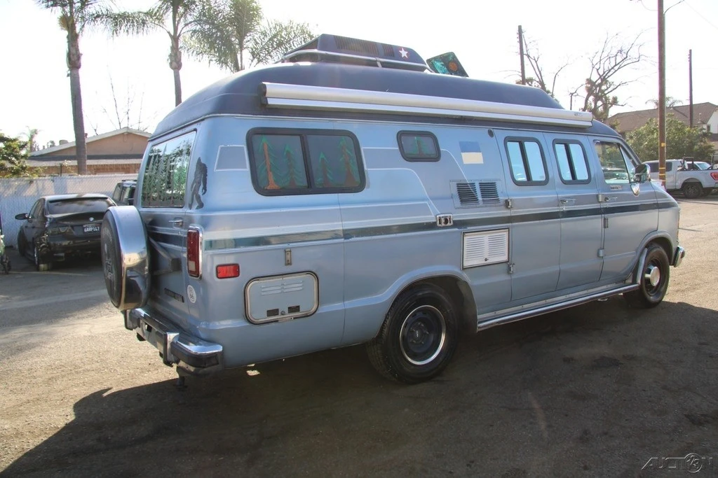 1987 Dodge Ram Van - Image 7 of 21
