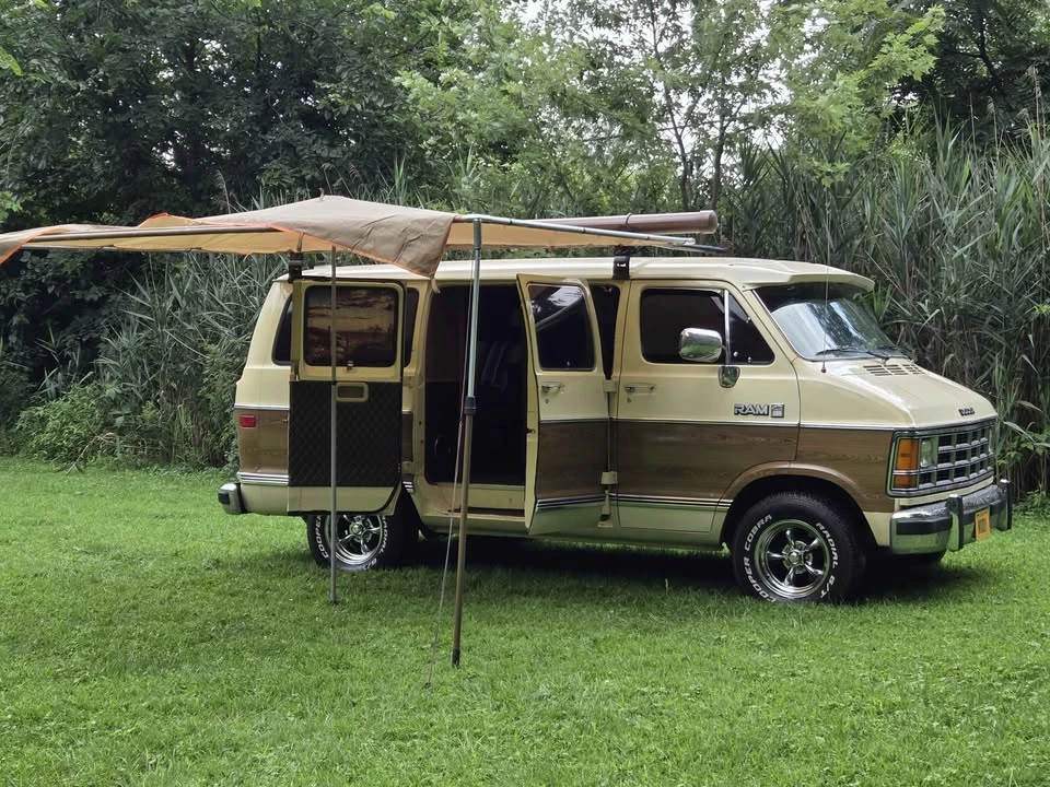 1987 Dodge Ram Van - Image 5 of 17