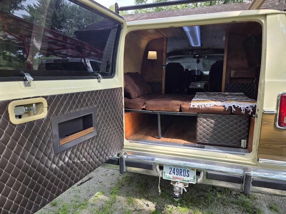 1987 Dodge Ram Van - Image 7 of 17