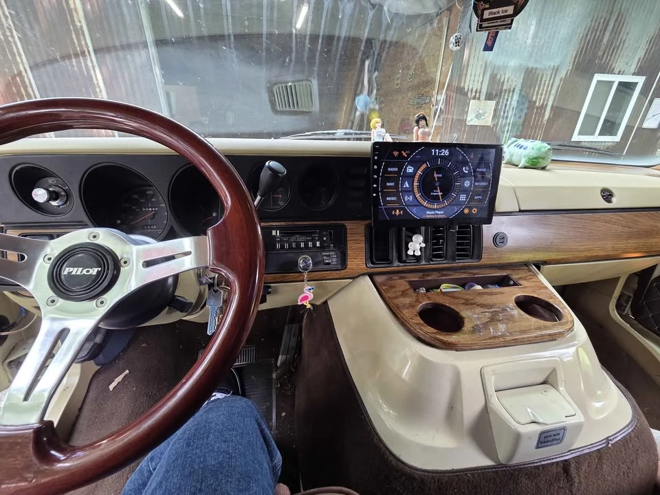 1987 Dodge Ram Van - Image 14 of 17