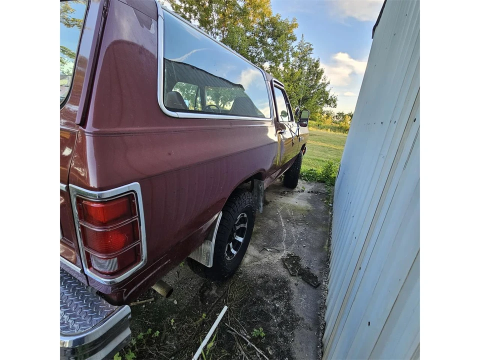 1987 Dodge Ramcharger - Image 3 of 13