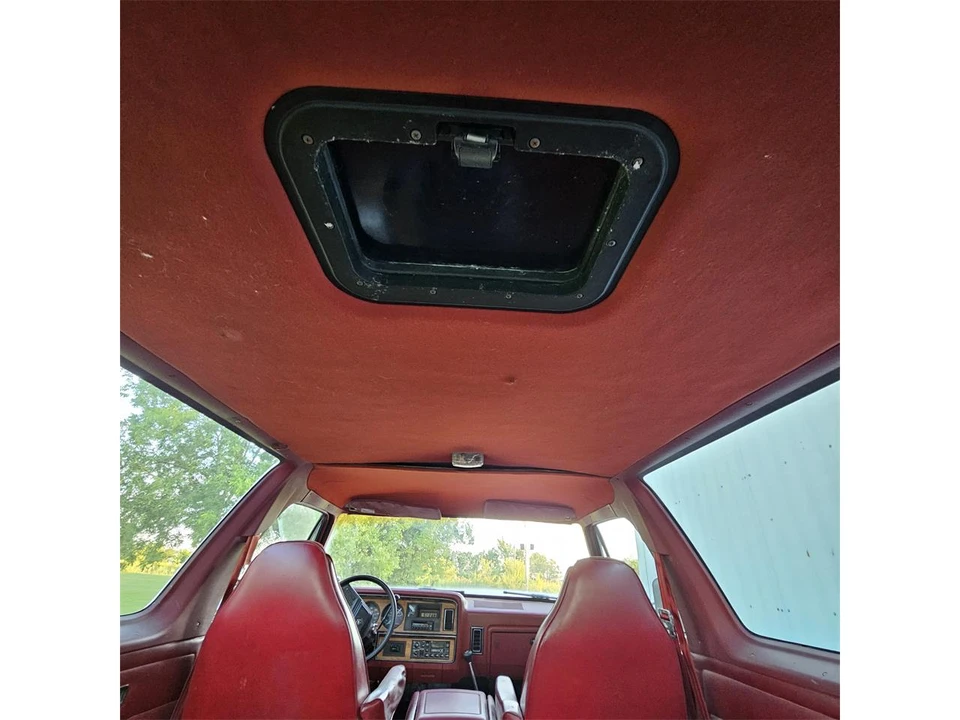 1987 Dodge Ramcharger - Image 12 of 13