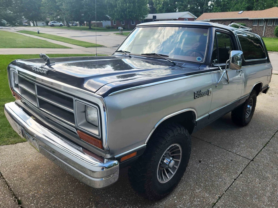 1987 Dodge Ramcharger - Image 8 of 31