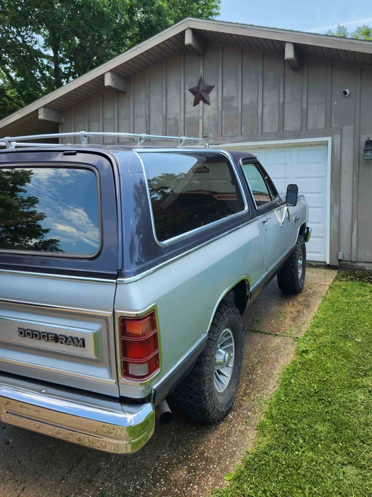 1987 Dodge Ramcharger - Image 15 of 31