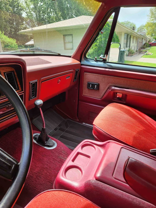 1987 Dodge Ramcharger - Image 20 of 31