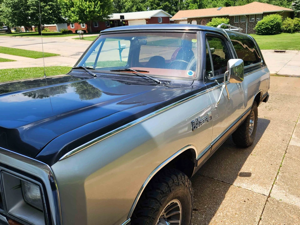 1987 Dodge Ramcharger - Image 12 of 31