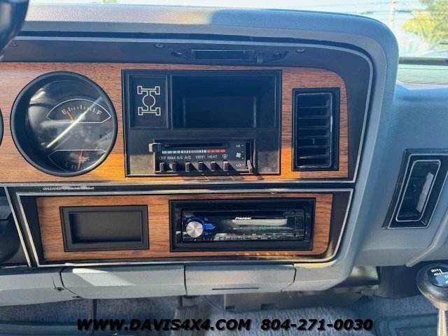 1987 Dodge Ramcharger - Image 12 of 21