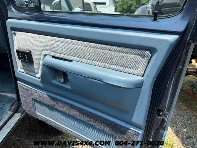 1987 Dodge Ramcharger - Image 8 of 17