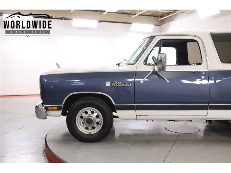 1987 Dodge Ramcharger - Image 7 of 31