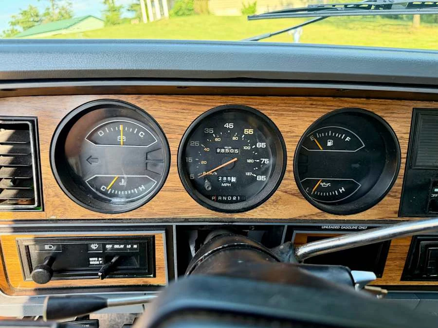 1987 Dodge Ramcharger - Image 26 of 31