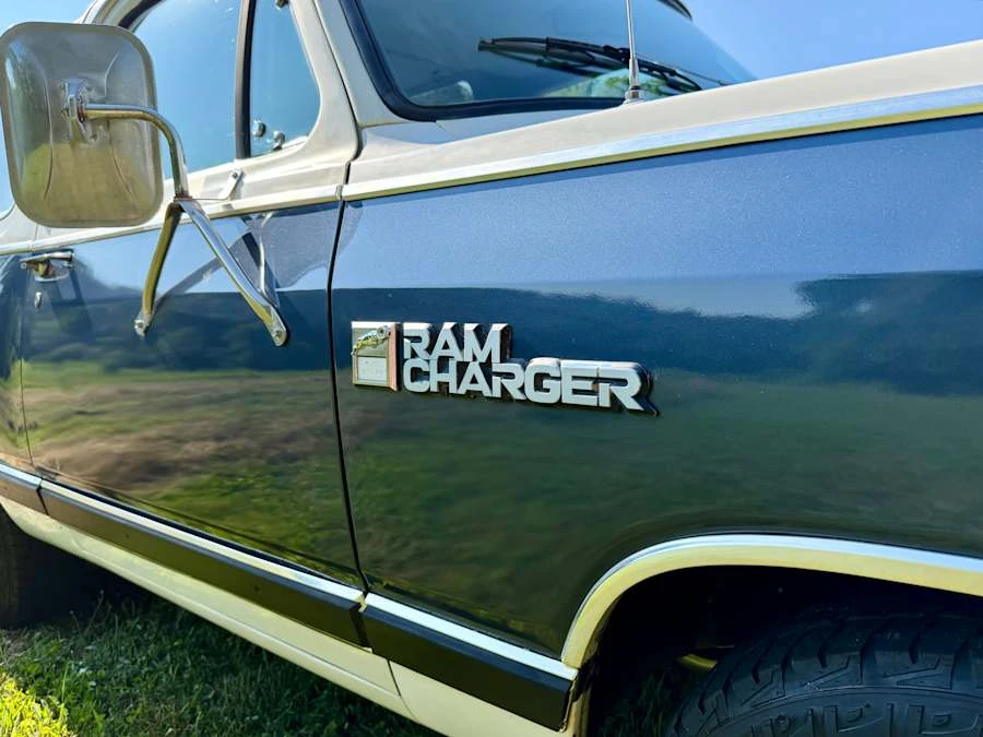1987 Dodge Ramcharger - Image 10 of 31