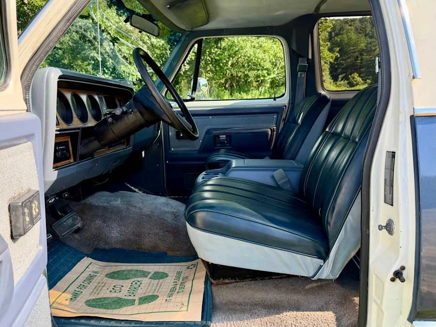 1987 Dodge Ramcharger - Image 23 of 31