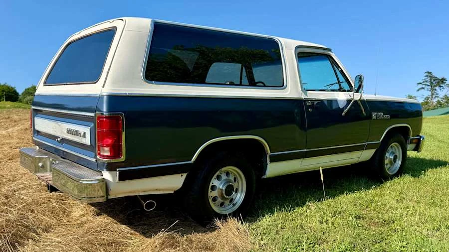 1987 Dodge Ramcharger - Image 20 of 31