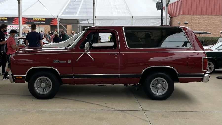 1987 Dodge Ramcharger - Image 2 of 5