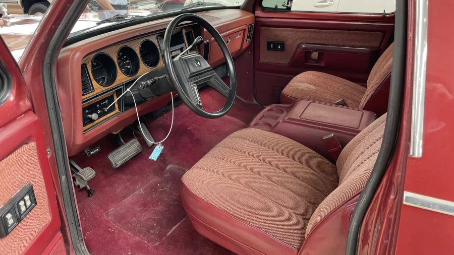 1987 Dodge Ramcharger - Image 4 of 5