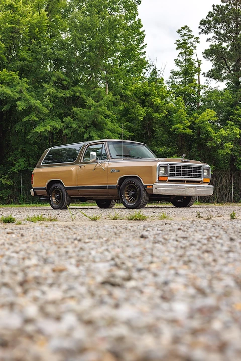 1987 Dodge Ramcharger - Image 2 of 31