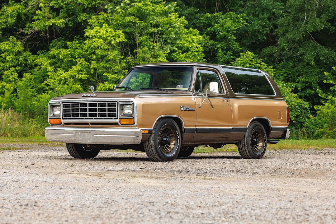 1987 Dodge Ramcharger - Image 4 of 31