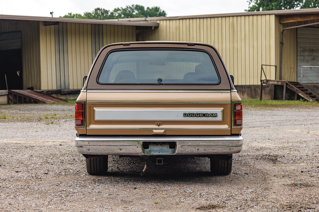 1987 Dodge Ramcharger - Image 12 of 31