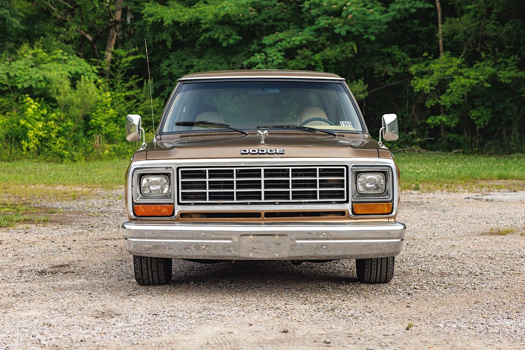 1987 Dodge Ramcharger - Image 6 of 31