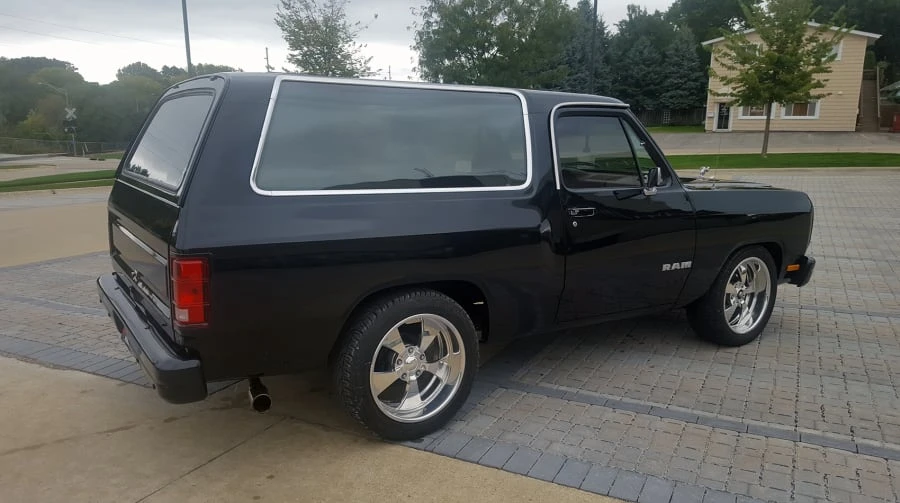 1987 Dodge Ramcharger - Image 4 of 12