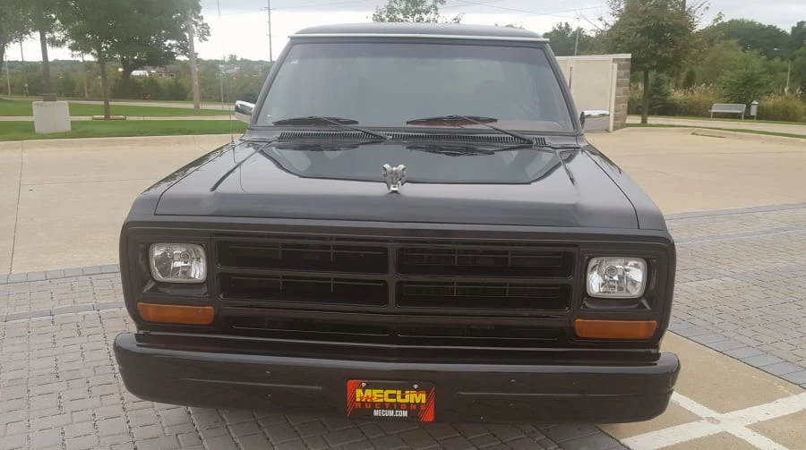 1987 Dodge Ramcharger - Image 10 of 12