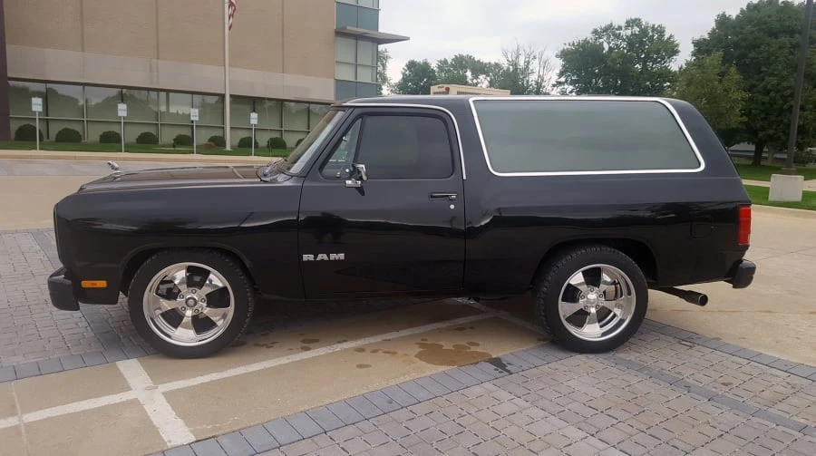 1987 Dodge Ramcharger - Image 2 of 12