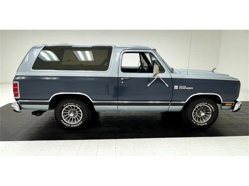 1987 Dodge Ramcharger - Image 6 of 31