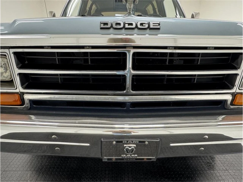 1987 Dodge Ramcharger - Image 9 of 31