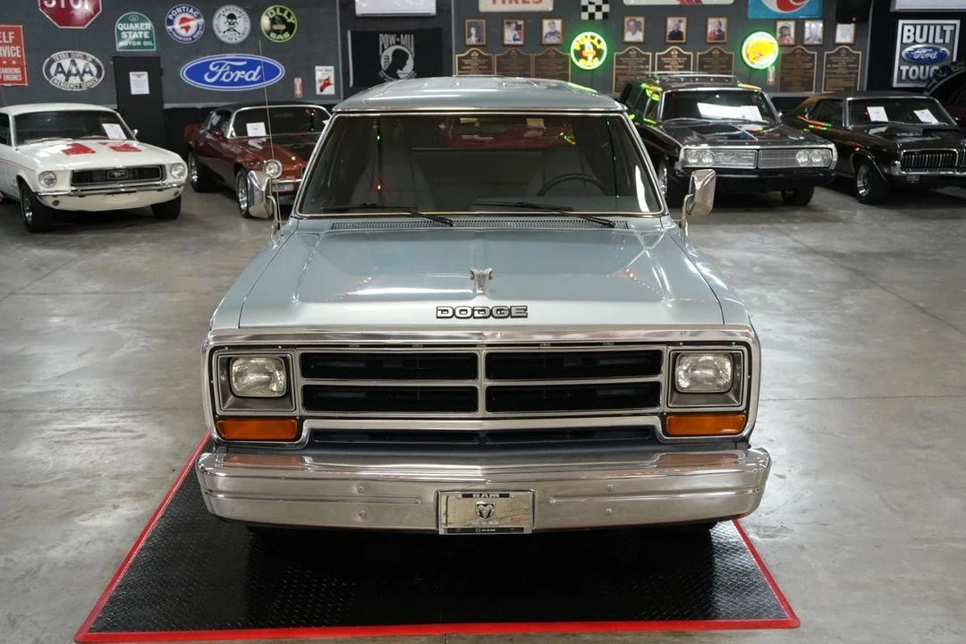 1987 Dodge Ramcharger - Image 18 of 21